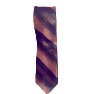 Diagonal striped Tie